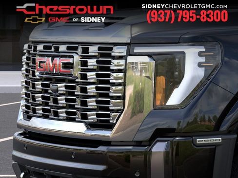 New 2026 GMC Sierra 2500 Denali w/ Denali Reserve Package AWD/4WD image 13