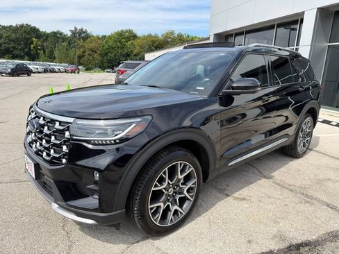 Used 2025 Ford Explorer Platinum w/ Ultimate Package AWD/4WD image 3