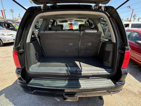 Used 2006 Lincoln Navigator Ultimate image 6