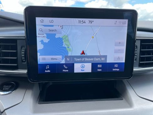 Used 2023 Ford Explorer XLT w/ Equipment Group 202A AWD/4WD image 16