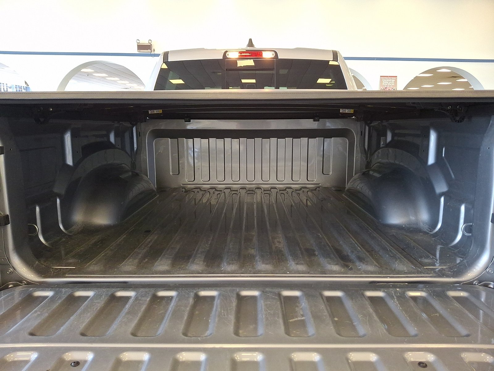 Used 2024 RAM 1500 Limited w/ Night Edition AWD/4WD image 30