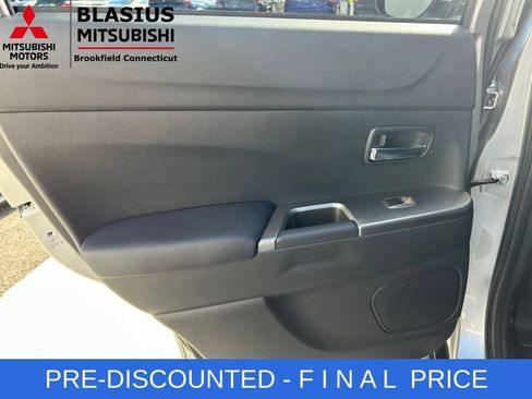 Used 2025 Mitsubishi Outlander Sport SEL AWD/4WD image 21