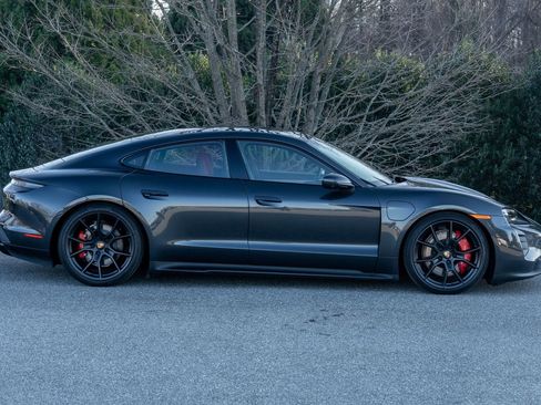 Certified 2024 Porsche Taycan GTS image 8