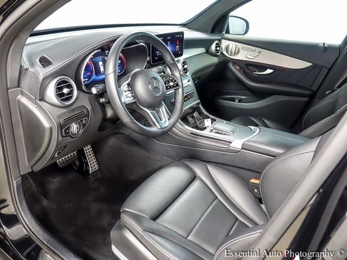 Used 2023 Mercedes-Benz GLC 300 4MATIC Coupe image 10