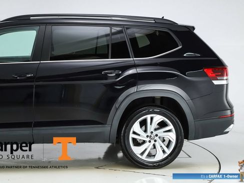Used 2022 Volkswagen Atlas SE w/ Panoramic Sunroof Package FWD image 4