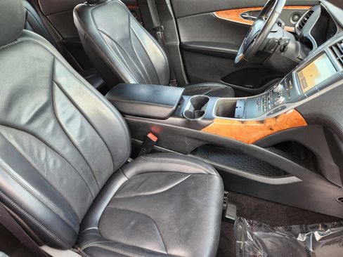 Used 2020 Lincoln Nautilus Reserve image 13