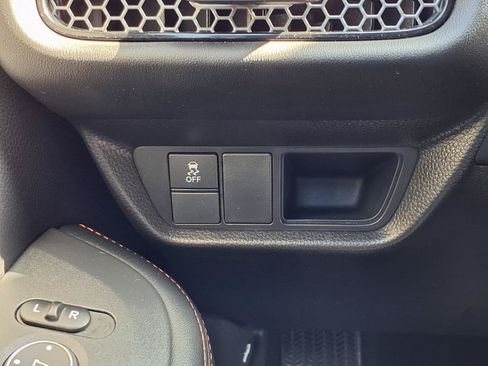 Used 2025 Honda HR-V Sport image 9