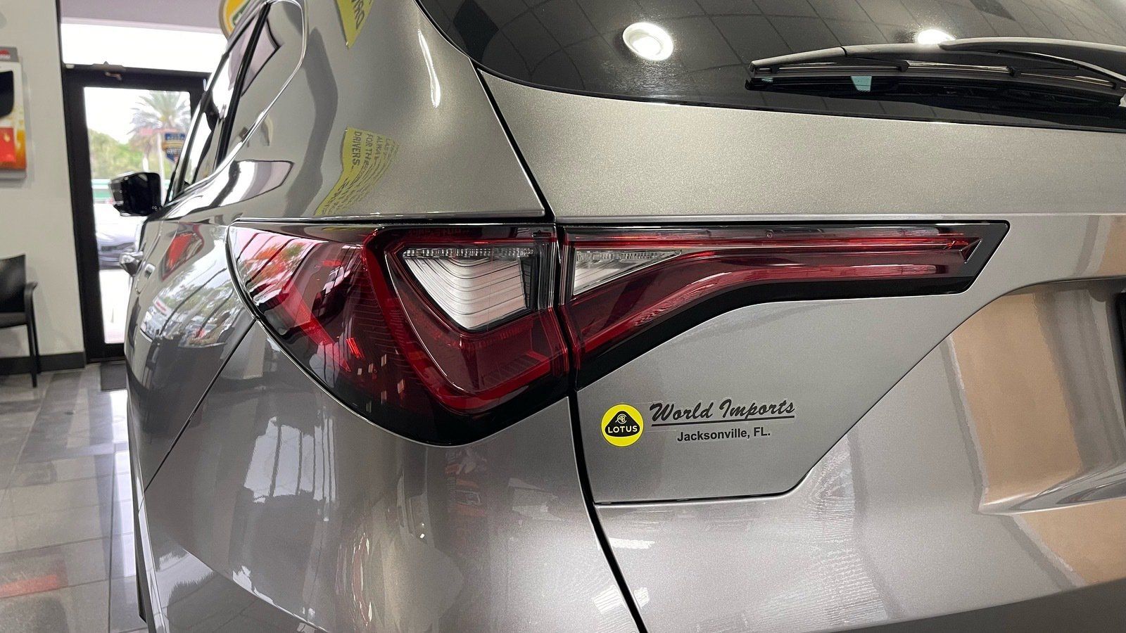 Used 2025 Acura MDX w/ Technology Package FWD image 15