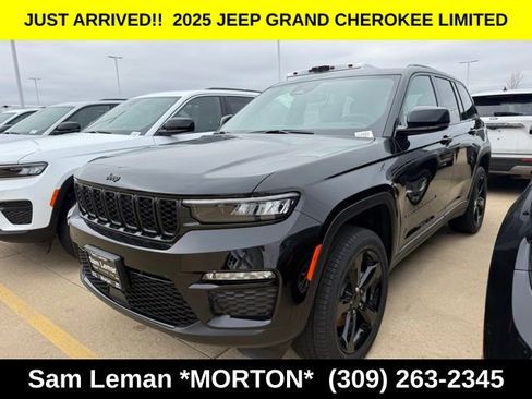 New 2025 Jeep Grand Cherokee Limited w/ Black Appearance Package image 3