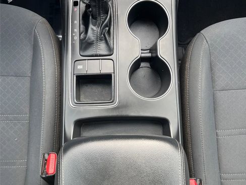 Used 2019 Kia Sorento L FWD image 17