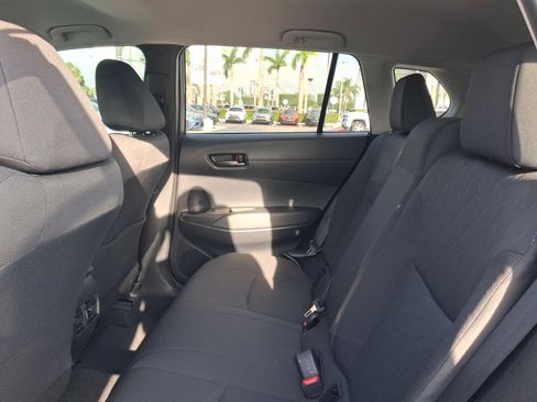 Used 2024 Toyota Corolla Cross LE AWD/4WD image 15