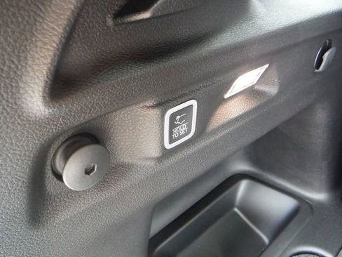 New 2025 Jeep Grand Cherokee L Altitude AWD/4WD image 40