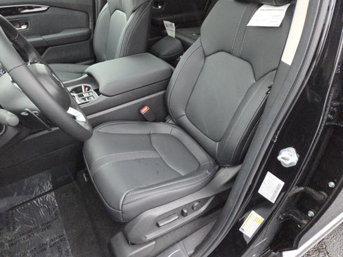 New 2025 Honda Pilot Touring image 27