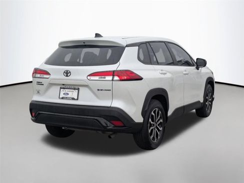 Used 2025 Toyota Corolla Cross AWD Hybrid image 5