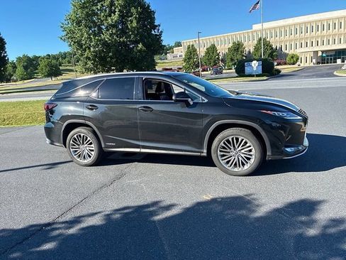 Used 2022 Lexus RX 450hL Luxury w/ Cold Area Package (CT) AWD/4WD image 5