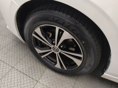 Used 2022 Nissan Sentra SV FWD image 31