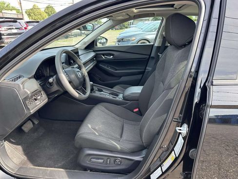 Used 2023 Honda Accord EX image 11