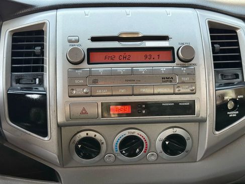 Used 2010 Toyota Tacoma 2WD Access Cab image 21