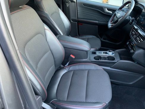 Used 2023 Ford Escape ST-Line Select w/ Tech Pack #2 AWD/4WD image 10