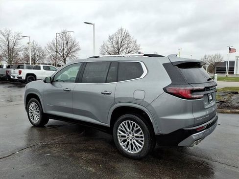 New 2026 GMC Acadia Denali image 9