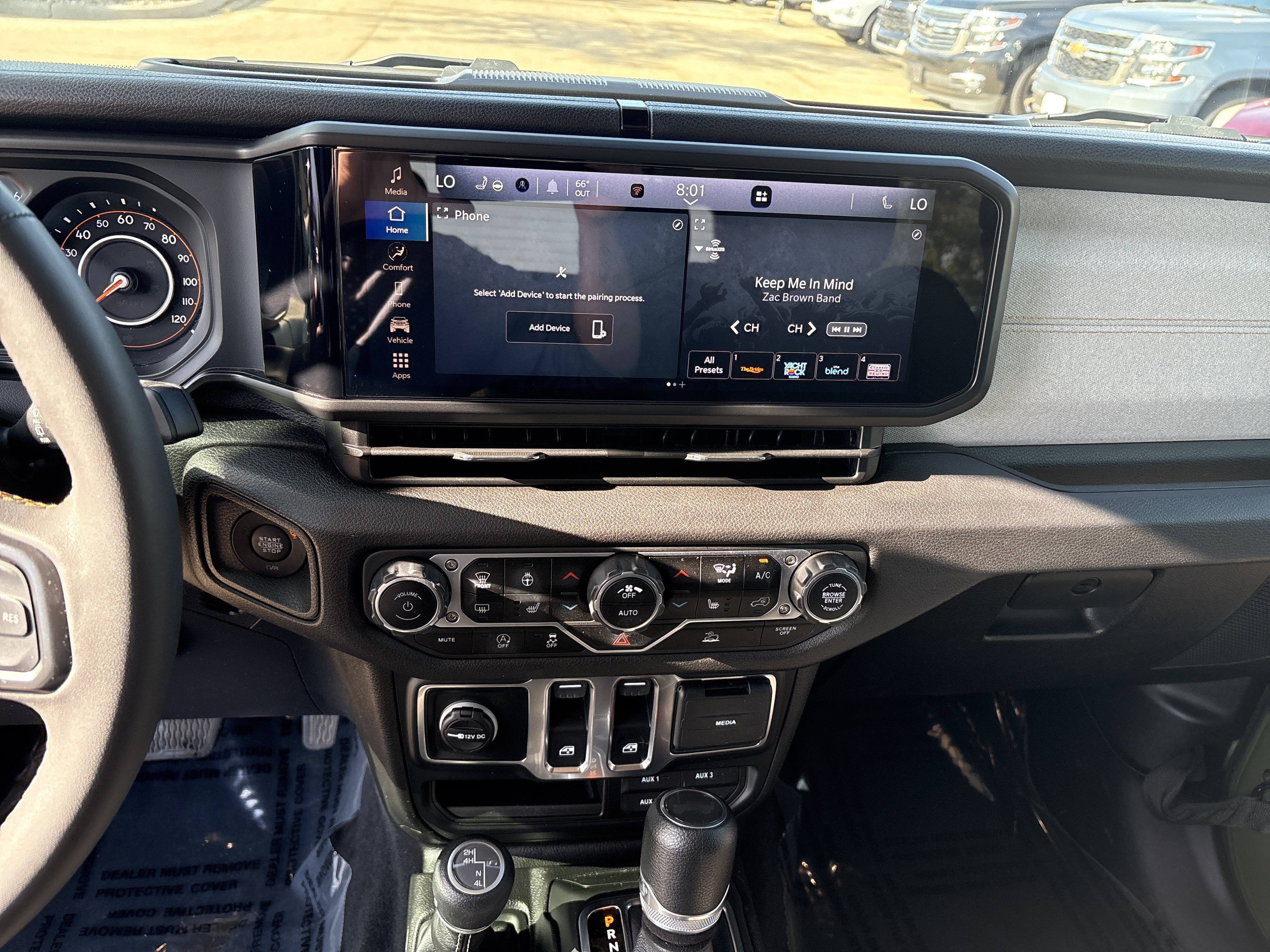 Used 2024 Jeep Wrangler Sport AWD/4WD image 17