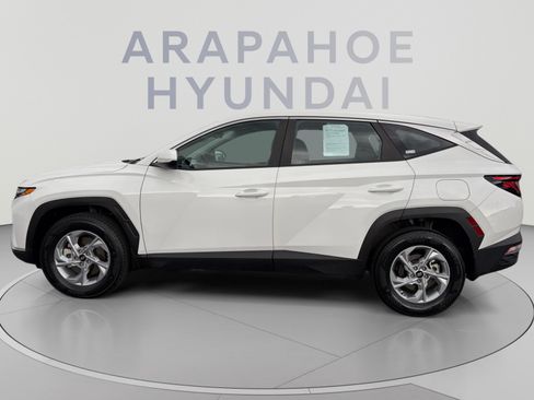 Used 2023 Hyundai Tucson SE AWD/4WD image 2