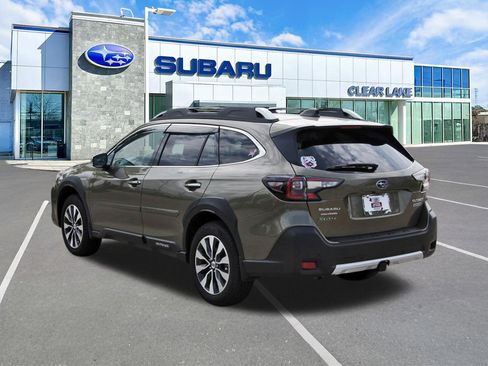 Used 2025 Subaru Outback Touring image 4
