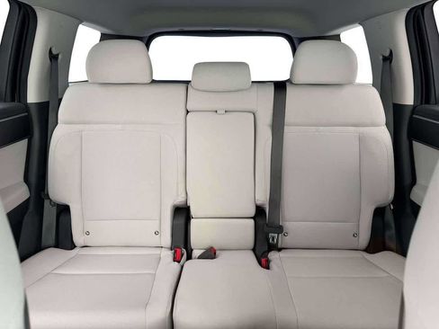 New 2026 Hyundai Santa Fe SE image 31