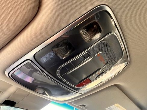 Used 2025 Genesis G80 2.5T image 23