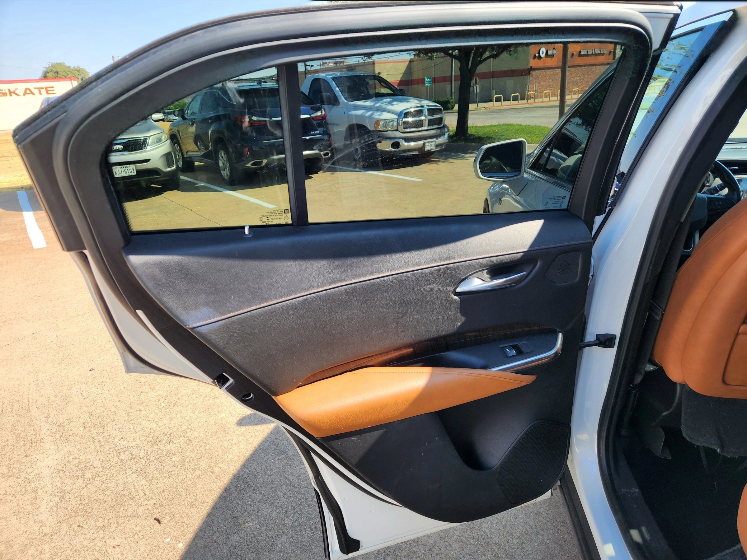 Used 2019 Cadillac XT4 Premium Luxury w/ Technology Package AWD/4WD image 11