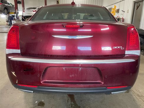 Used 2017 Chrysler 300 C Platinum w/ Safetytec Plus Group image 7