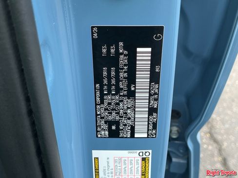 Certified 2026 Toyota 4Runner TRD Off-Road Premium AWD/4WD image 34