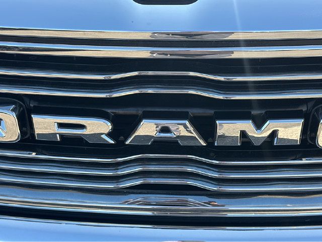 Used 2020 RAM 1500 Laramie w/ Off Road Group AWD/4WD image 36