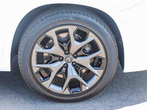 Used 2025 Lexus TX 500h AWD w/ Technology Package image 10