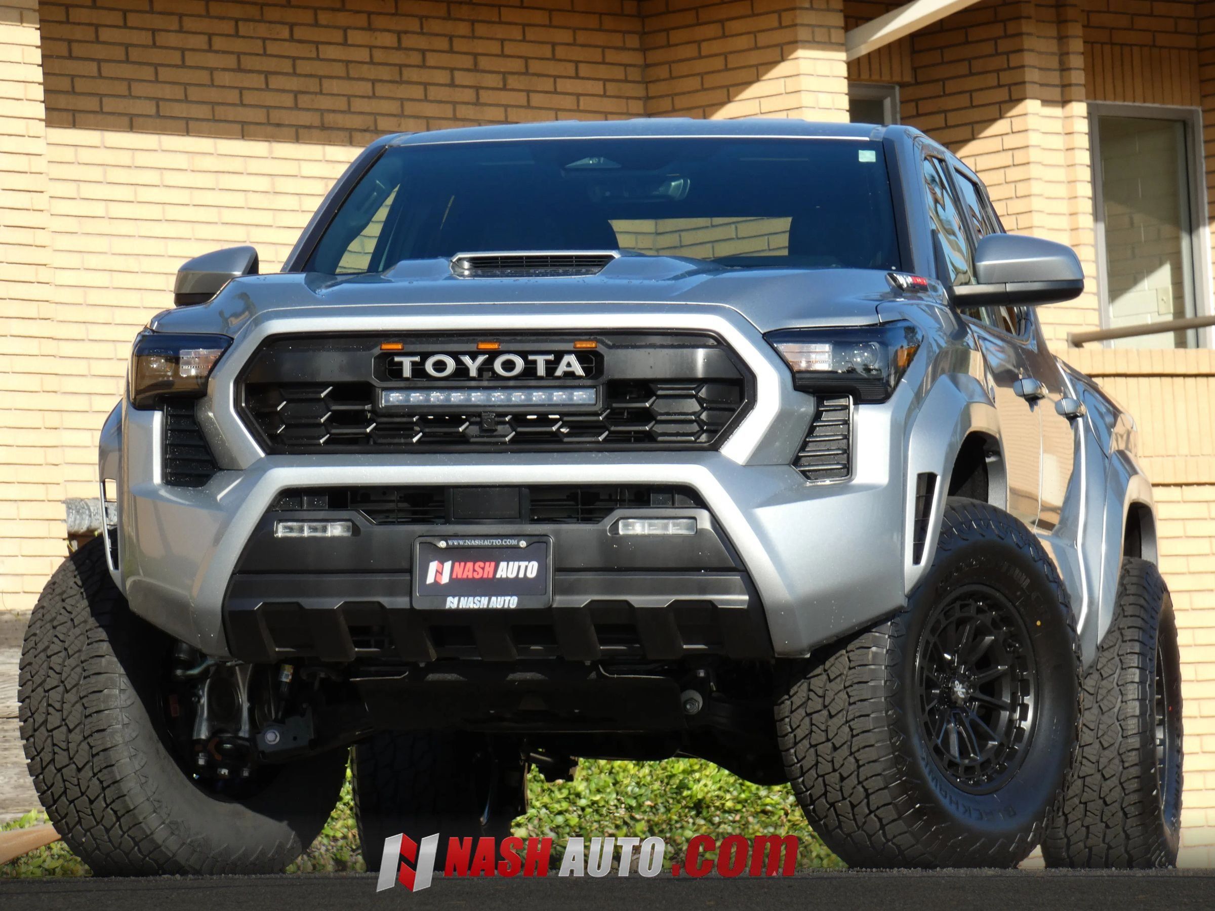 Used 2026 Toyota Tacoma TRD Sport RWD image 2