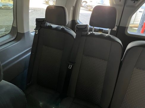 Used 2023 Ford Transit 350 XLT image 26