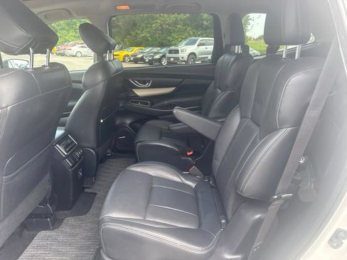 Used 2022 Subaru Ascent Limited w/ Technology Package AWD/4WD image 6