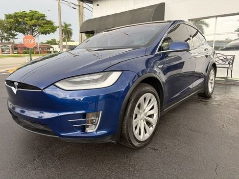 Used 2020 Tesla Model X Long Range AWD/4WD image 1