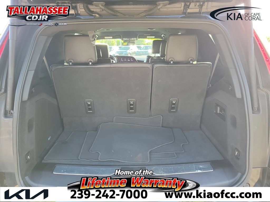 Used 2021 Cadillac Escalade Luxury RWD image 13
