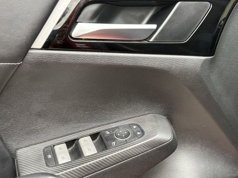 Used 2022 Mitsubishi Outlander SE image 11