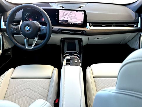 New 2026 BMW X1 xDrive28i w/ Technology Package AWD/4WD image 19