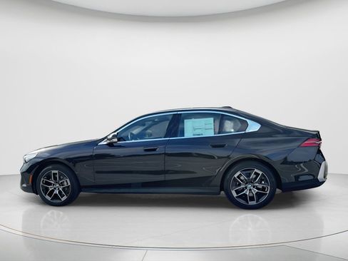 New 2026 BMW 530i xDrive w/ Premium Package image 5