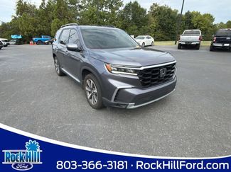 Used 2025 Honda Pilot Touring video 1