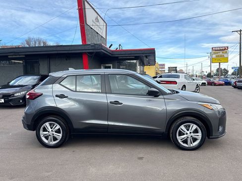 Used 2023 Nissan Kicks S image 8