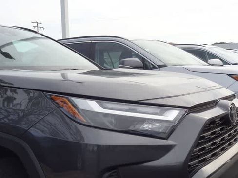 Certified 2025 Toyota RAV4 XLE AWD/4WD image 21