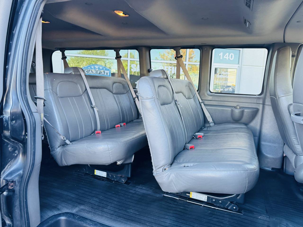 Used 2020 GMC Savana 3500 LS RWD image 36