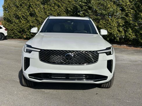 New 2026 Volvo XC90 T8 Plus image 8