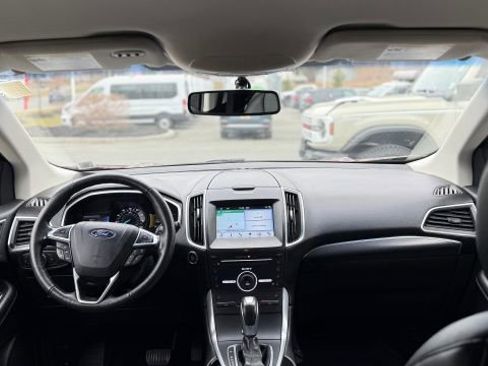 Used 2016 Ford Edge Titanium w/ Technology Package image 25