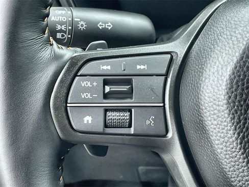 Used 2025 Honda CR-V Sport-L image 17