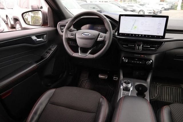 Used 2023 Ford Escape ST-Line w/ Tech Pack #1 FWD image 22